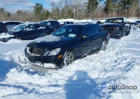 2011 Mercedes-Benz E 350 4Matic z USA, uszkodzony, nr VIN WDDHF8HB1BA431066